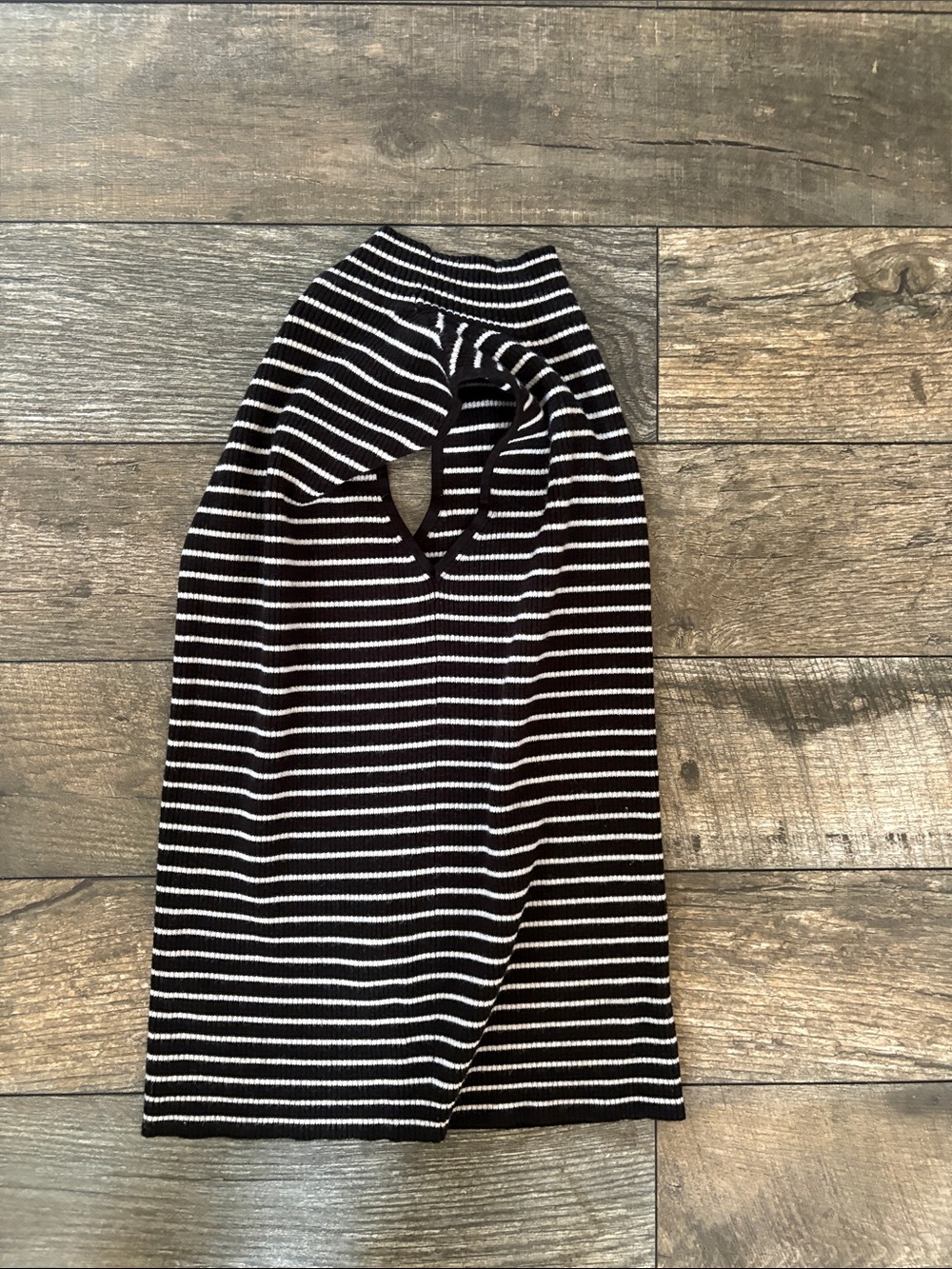 twik Black & White Striped Sleeveless Mock Neck Tank - Picture 5 of 5